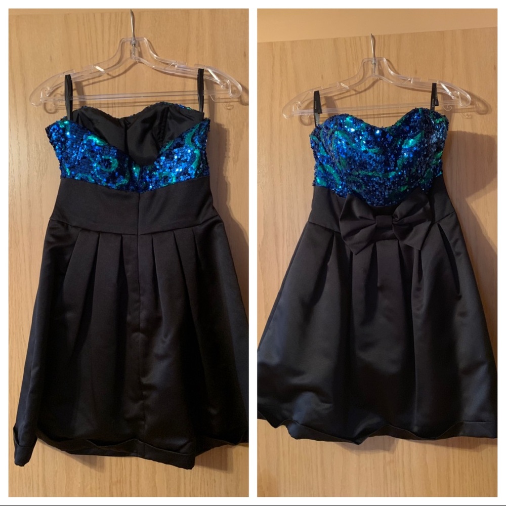 Holiday dress